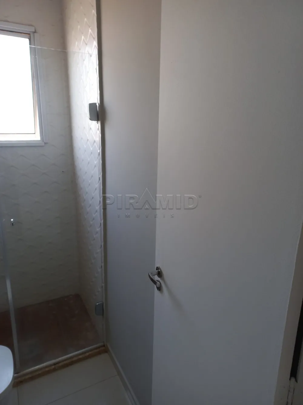 Alugar Apartamento / Padr&atilde;o em Ribeir&atilde;o Preto R$ 1.600,00 - Foto 6
