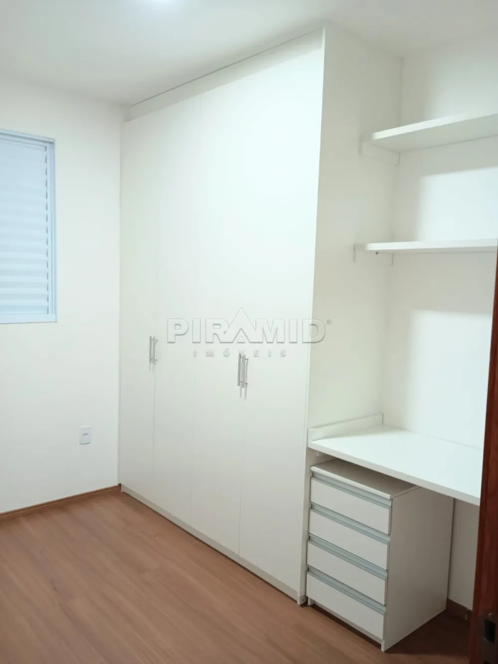 Alugar Apartamento / Padr&atilde;o em Ribeir&atilde;o Preto R$ 2.100,00 - Foto 3