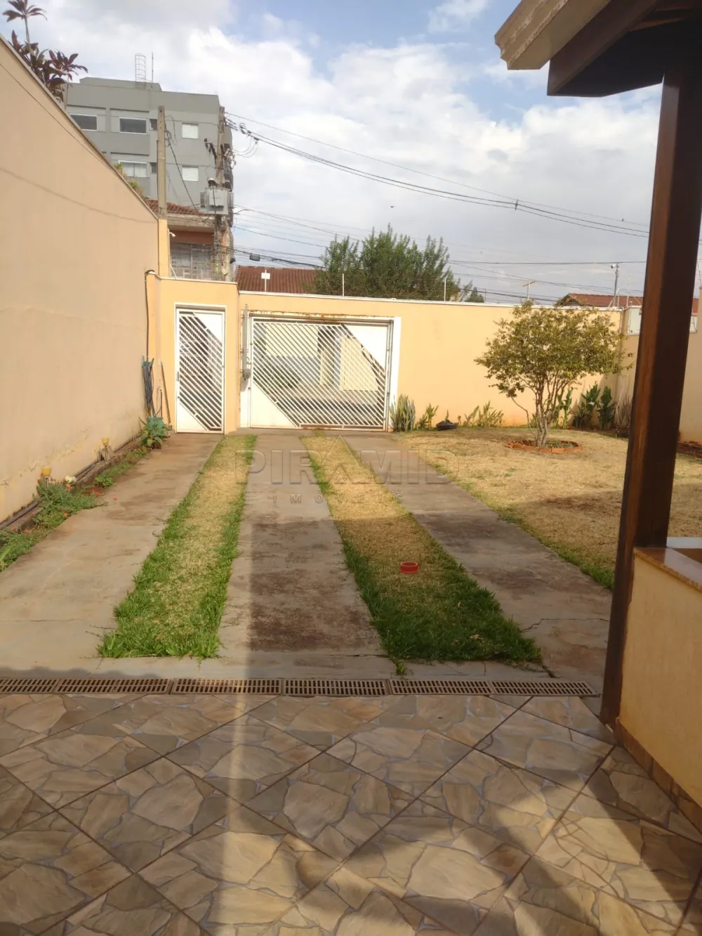 Comprar Casa / Padr&atilde;o em Ribeir&atilde;o Preto R$ 460.000,00 - Foto 1