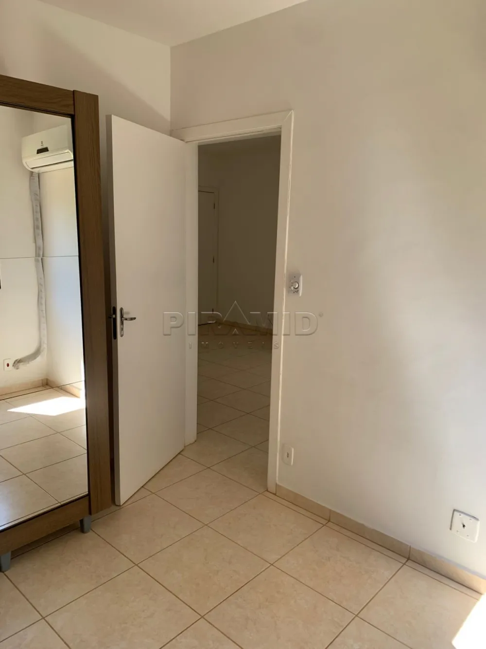Alugar Apartamento / Padr&atilde;o em Ribeir&atilde;o Preto R$ 800,00 - Foto 11
