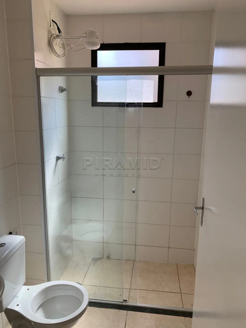 Alugar Apartamento / Padr&atilde;o em Ribeir&atilde;o Preto R$ 800,00 - Foto 16