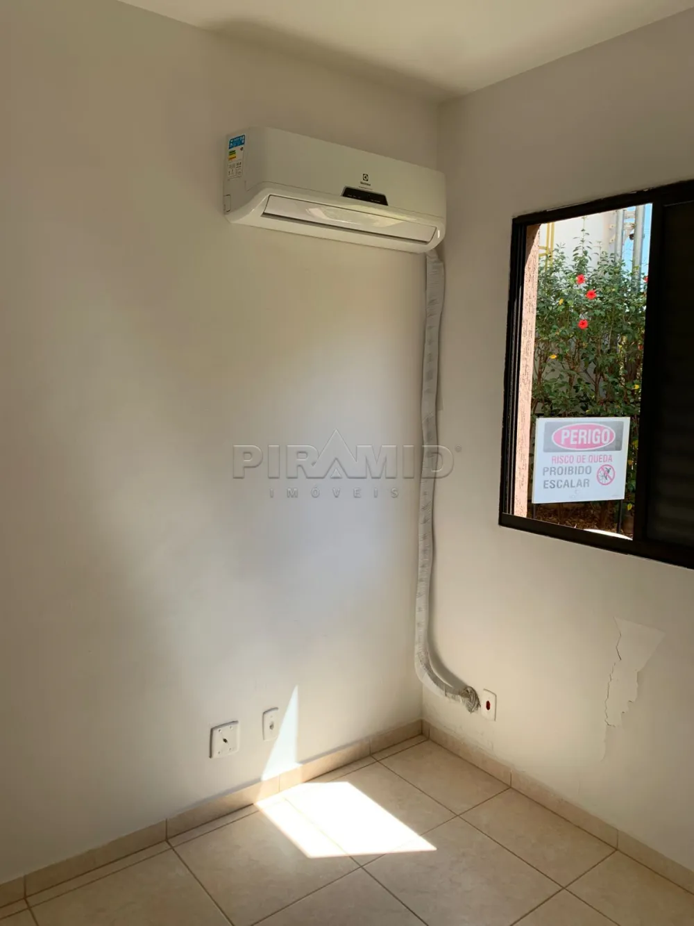 Alugar Apartamento / Padr&atilde;o em Ribeir&atilde;o Preto R$ 800,00 - Foto 19