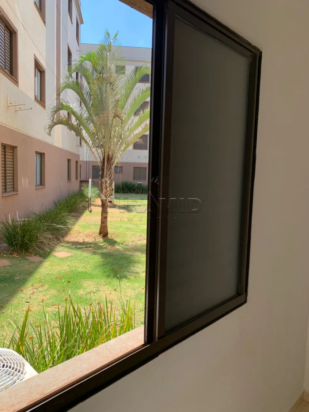 Alugar Apartamento / Padr&atilde;o em Ribeir&atilde;o Preto R$ 800,00 - Foto 20