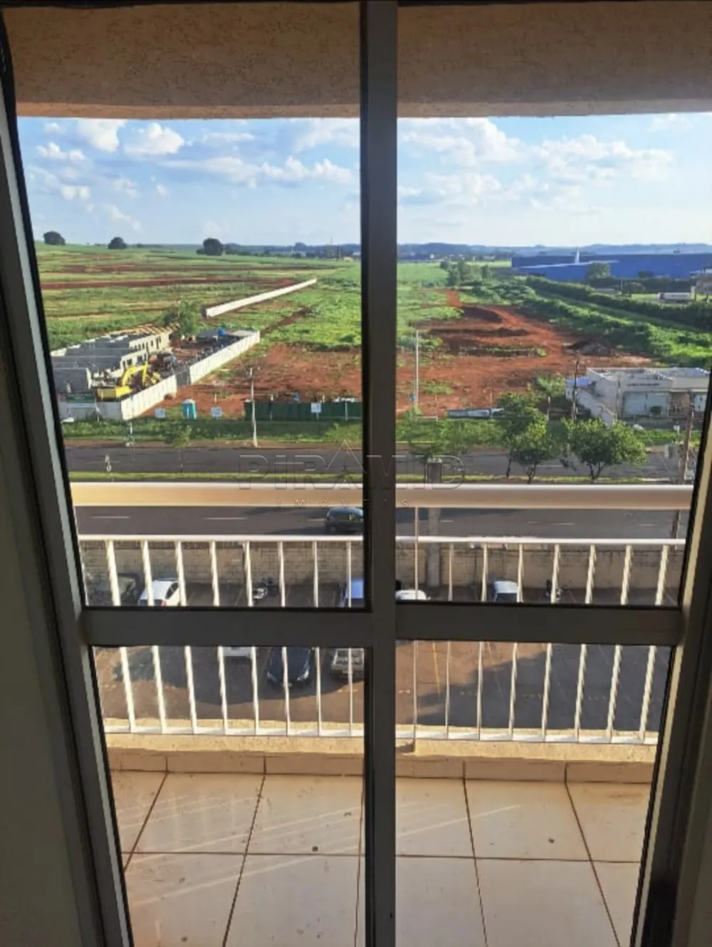 Alugar Apartamento / Padr&atilde;o em Ribeir&atilde;o Preto R$ 1.800,00 - Foto 2