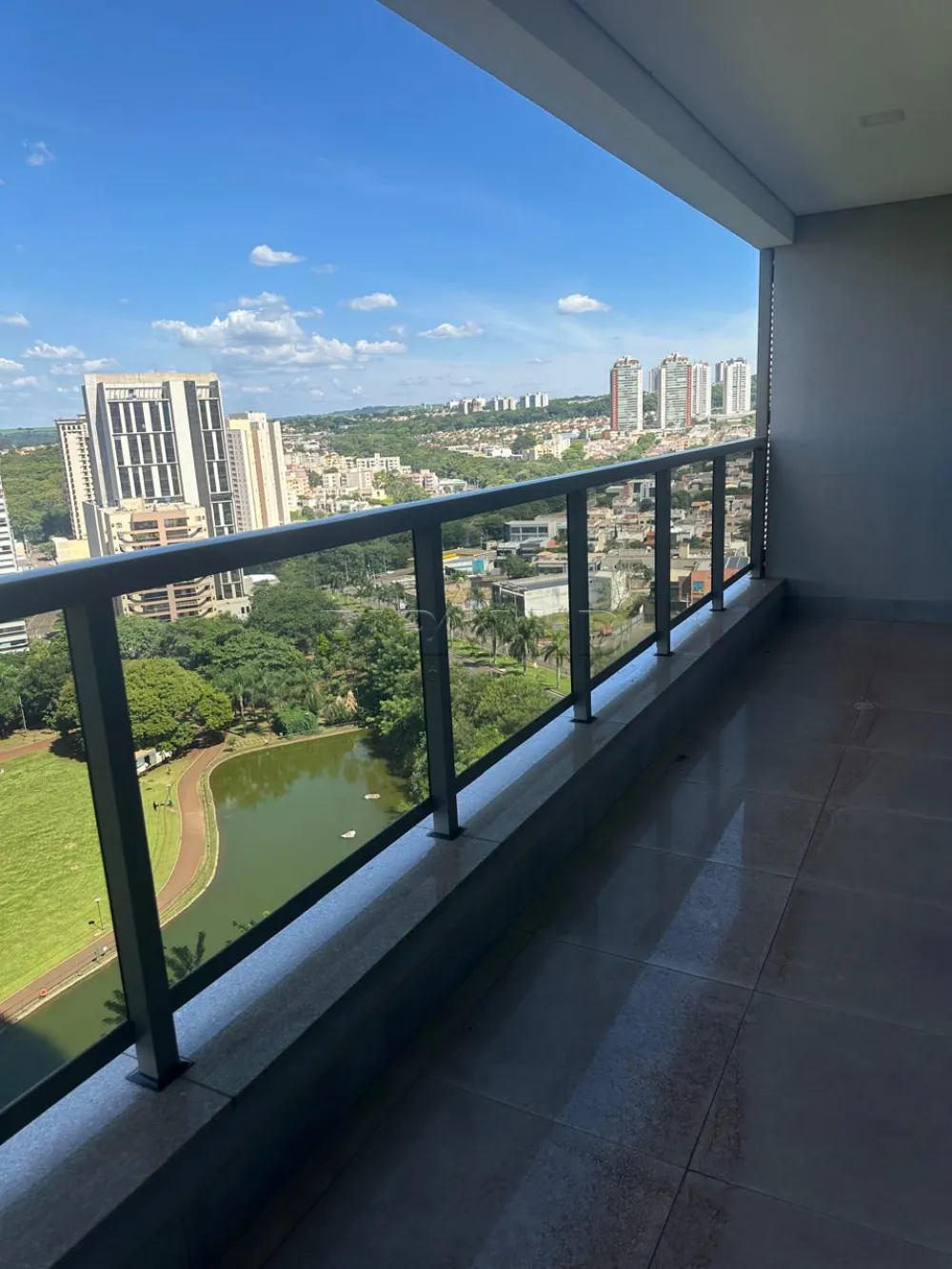 Alugar Apartamento / Padr&atilde;o em Ribeir&atilde;o Preto R$ 4.500,00 - Foto 4
