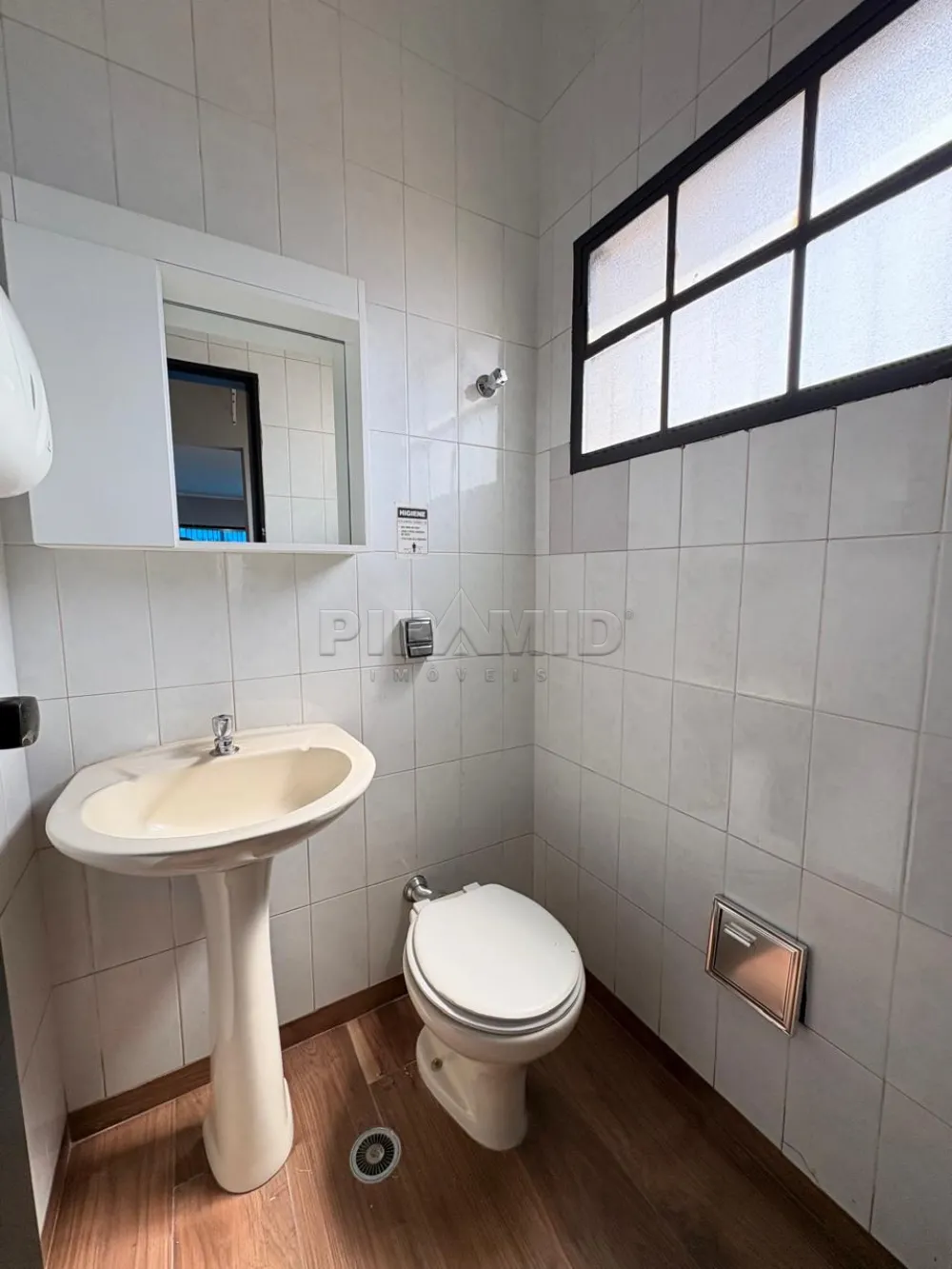 Alugar Comercial / Sala em Ribeir&atilde;o Preto R$ 1.400,00 - Foto 5