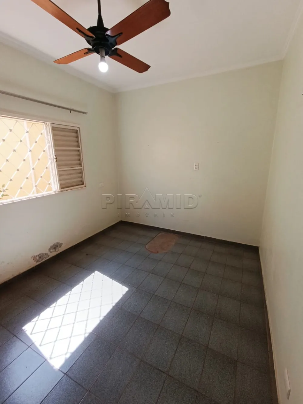 Comprar Casa / Padr&atilde;o em Ribeir&atilde;o Preto R$ 380.000,00 - Foto 6