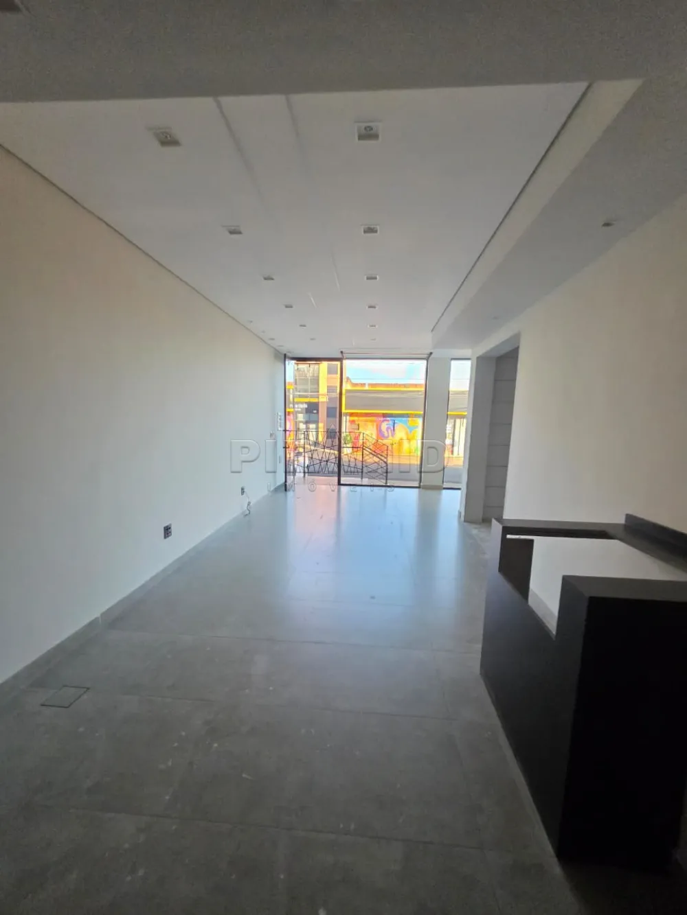 Alugar Comercial / Sal&atilde;o em Ribeir&atilde;o Preto R$ 8.500,00 - Foto 1