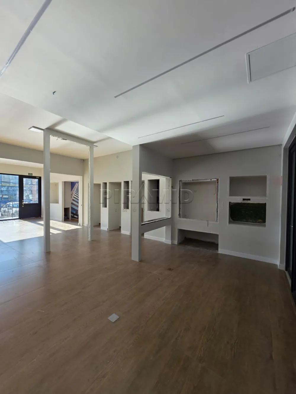 Alugar Comercial / Sal&atilde;o em Ribeir&atilde;o Preto R$ 13.500,00 - Foto 4