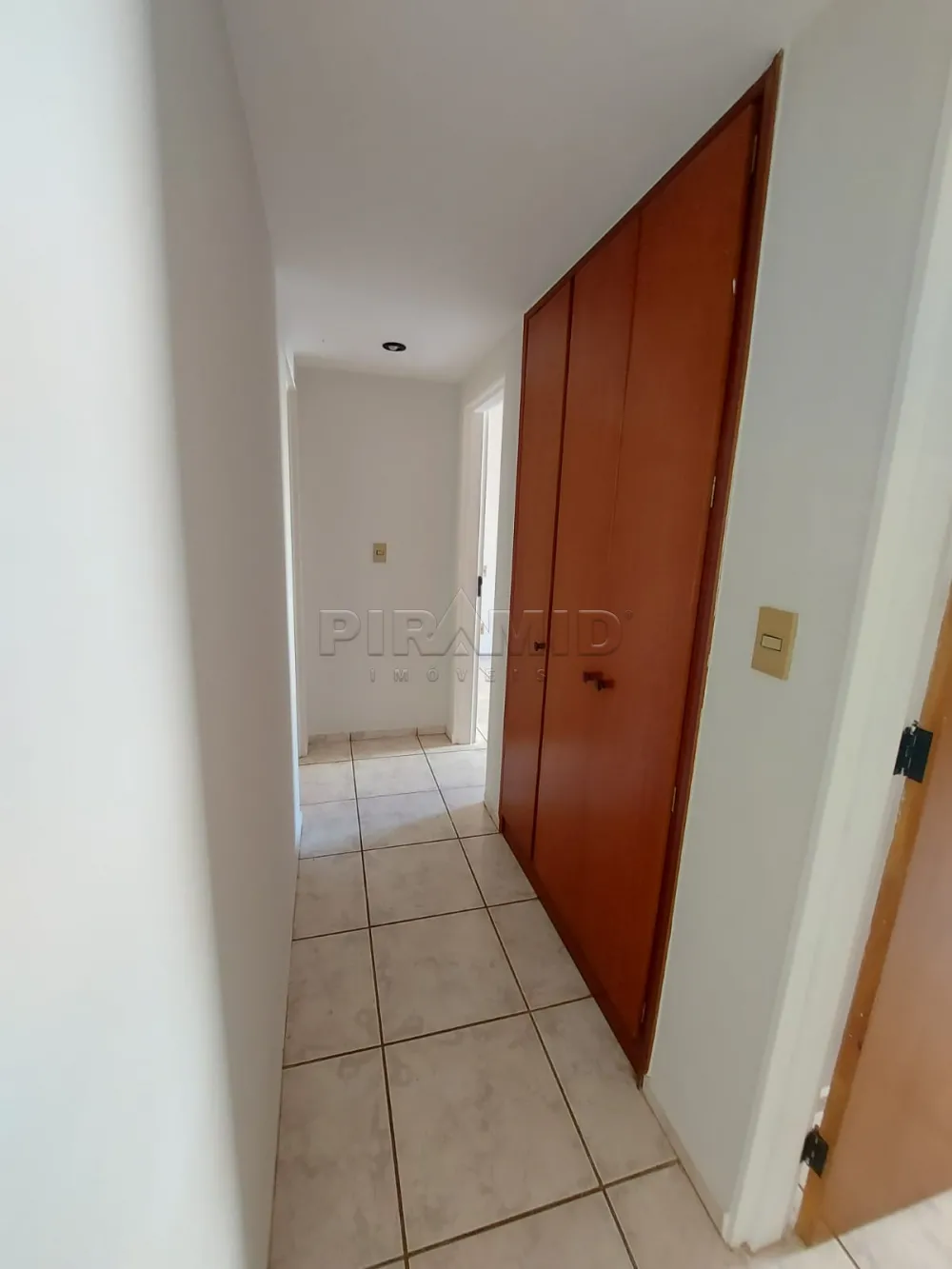 Alugar Apartamento / Padr&atilde;o em Ribeir&atilde;o Preto R$ 2.200,00 - Foto 14