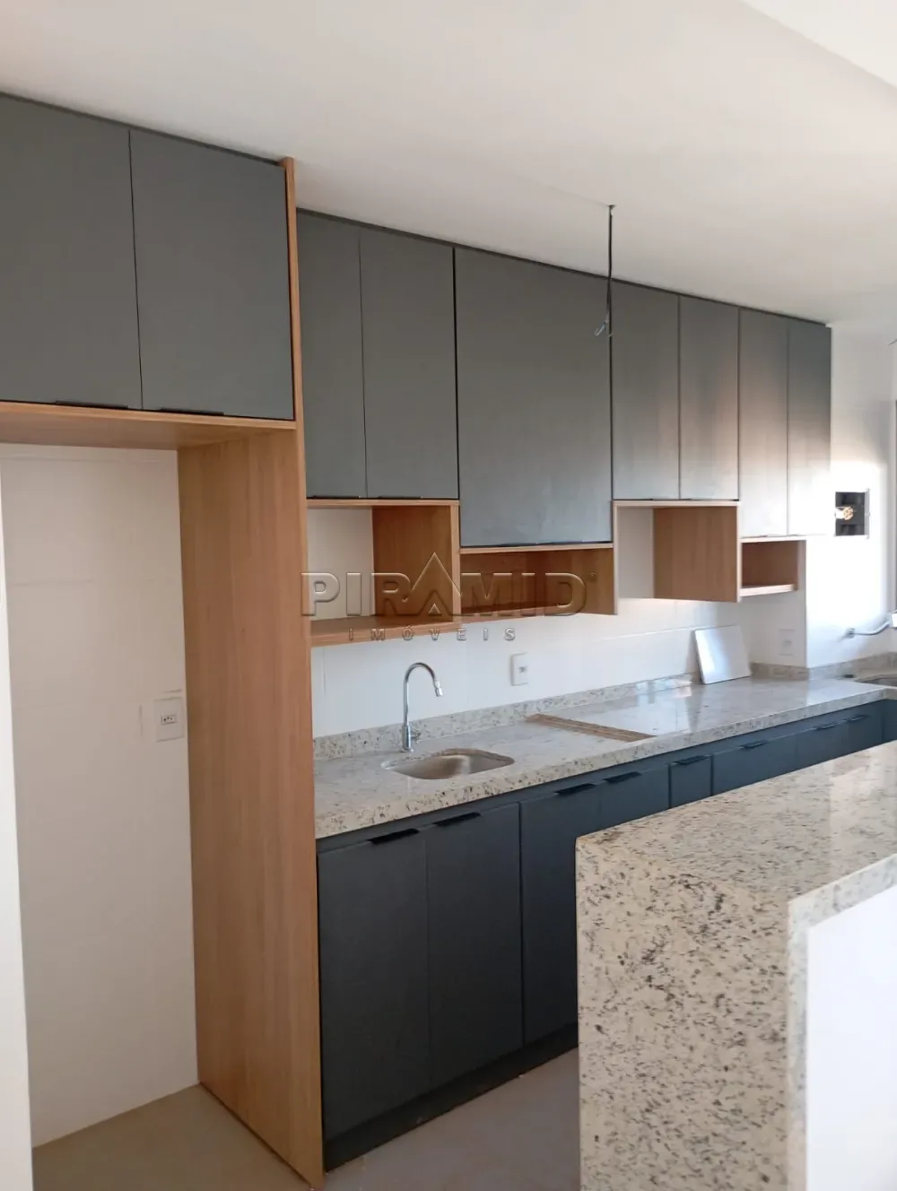 Alugar Apartamento / Padr&atilde;o em Ribeir&atilde;o Preto R$ 2.200,00 - Foto 1