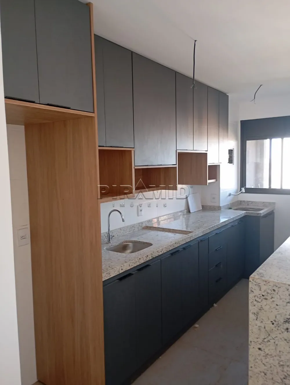 Alugar Apartamento / Padr&atilde;o em Ribeir&atilde;o Preto R$ 2.200,00 - Foto 2