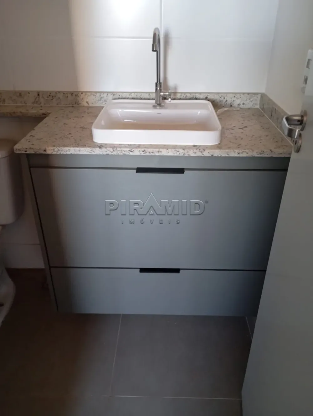 Alugar Apartamento / Padr&atilde;o em Ribeir&atilde;o Preto R$ 2.200,00 - Foto 8