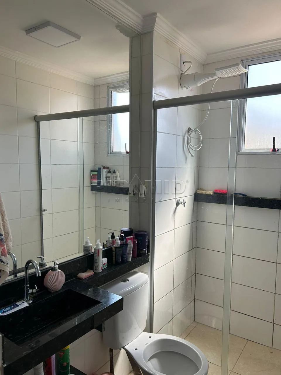 Alugar Apartamento / Padr&atilde;o em Ribeir&atilde;o Preto R$ 1.200,00 - Foto 5