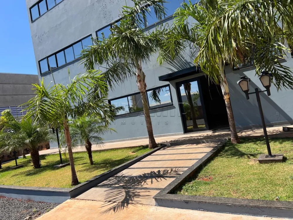 Alugar Comercial / Sal&atilde;o em Cravinhos R$ 27.000,00 - Foto 2