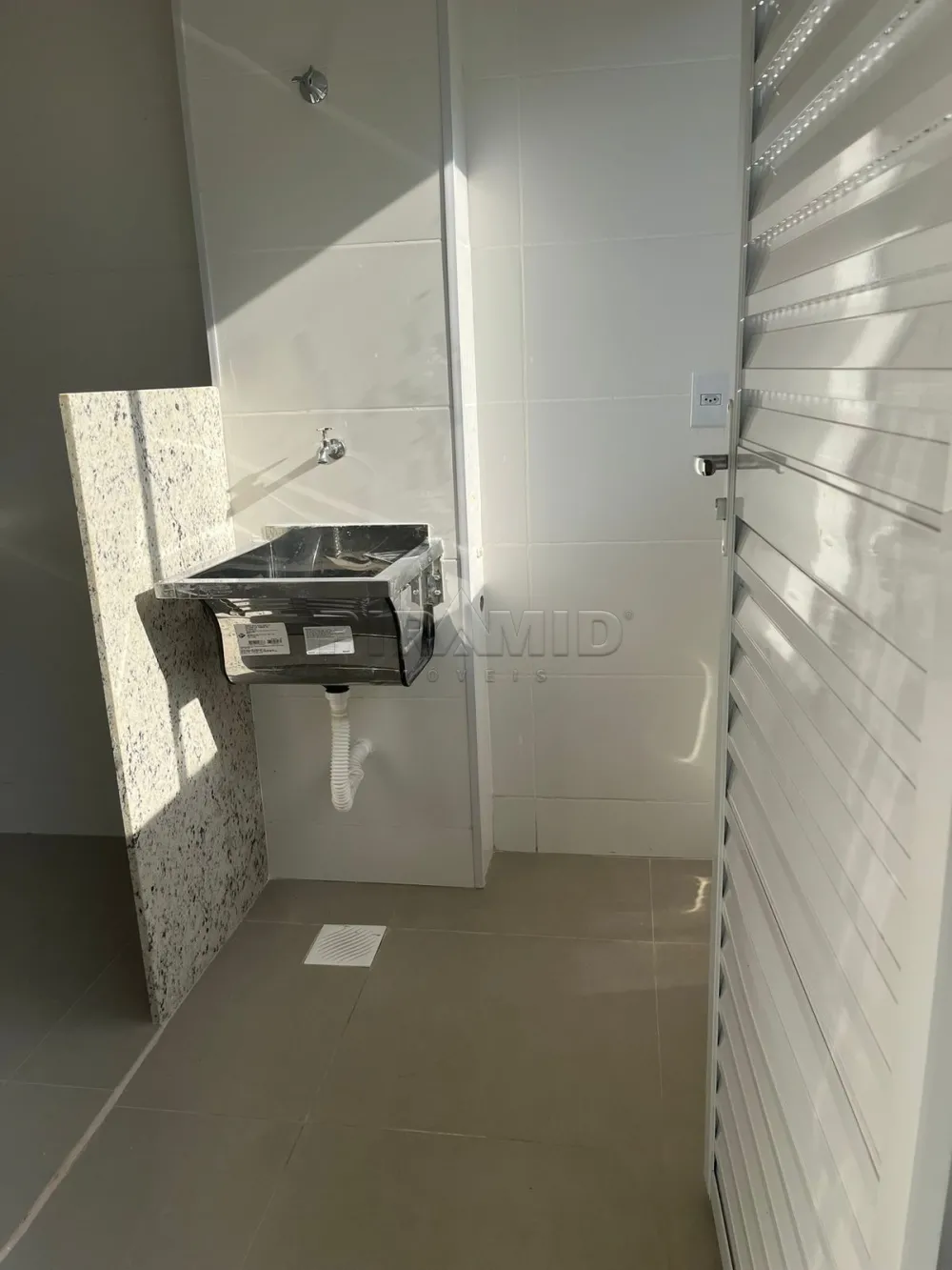 Alugar Apartamento / Padr&atilde;o em Ribeir&atilde;o Preto R$ 1.200,00 - Foto 8