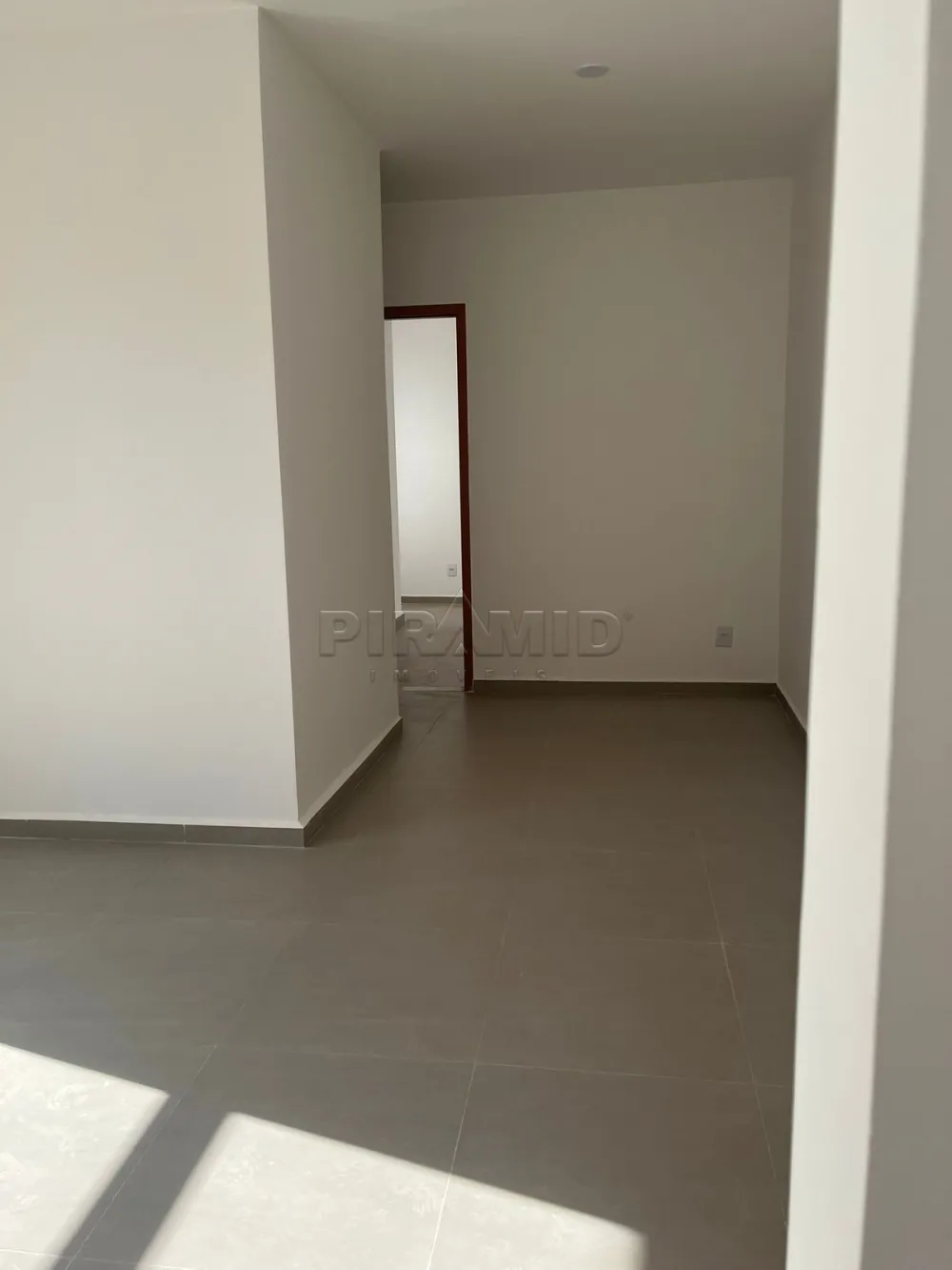 Alugar Apartamento / Padr&atilde;o em Ribeir&atilde;o Preto R$ 1.200,00 - Foto 15