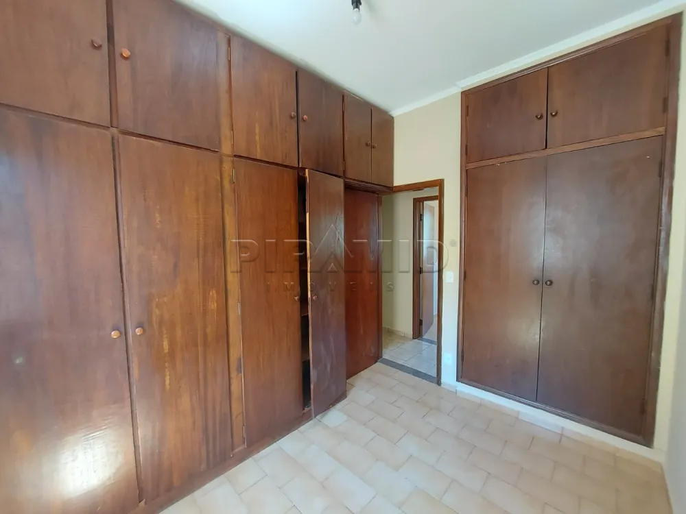 Alugar Apartamento / Padr&atilde;o em Ribeir&atilde;o Preto R$ 1.750,00 - Foto 16