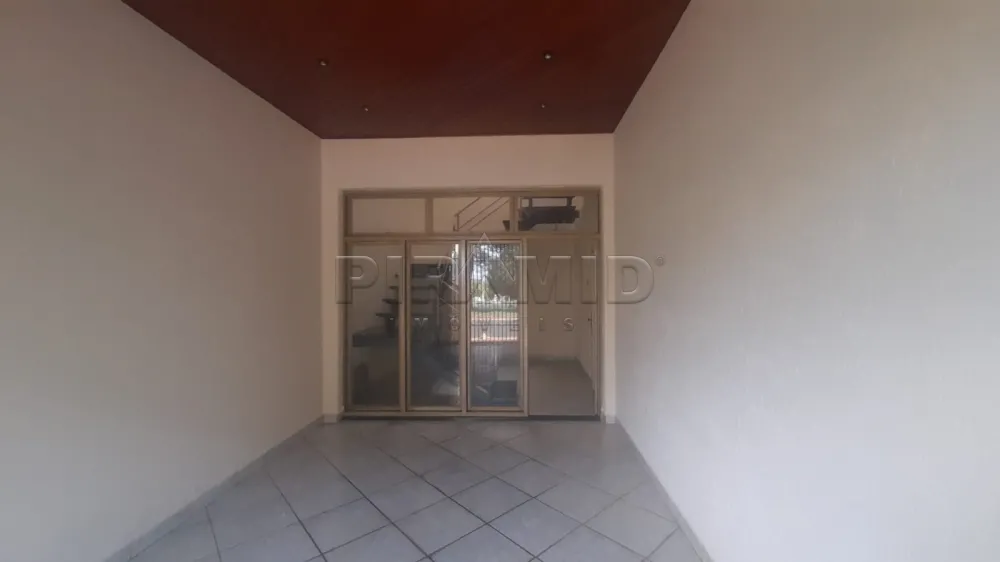 Alugar Casa / Padr&atilde;o em Ribeir&atilde;o Preto R$ 3.800,00 - Foto 1
