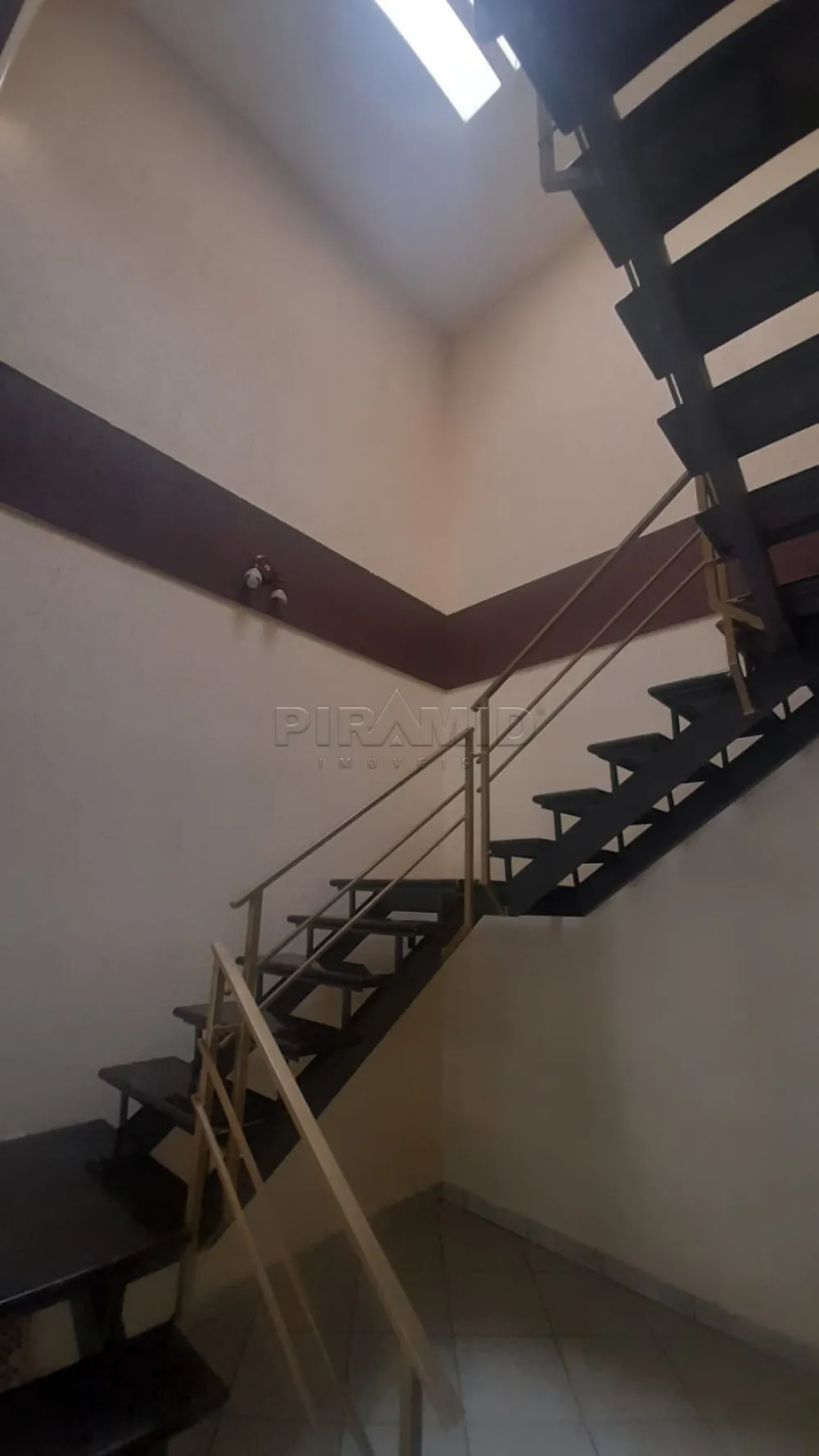 Alugar Casa / Padr&atilde;o em Ribeir&atilde;o Preto R$ 3.800,00 - Foto 4