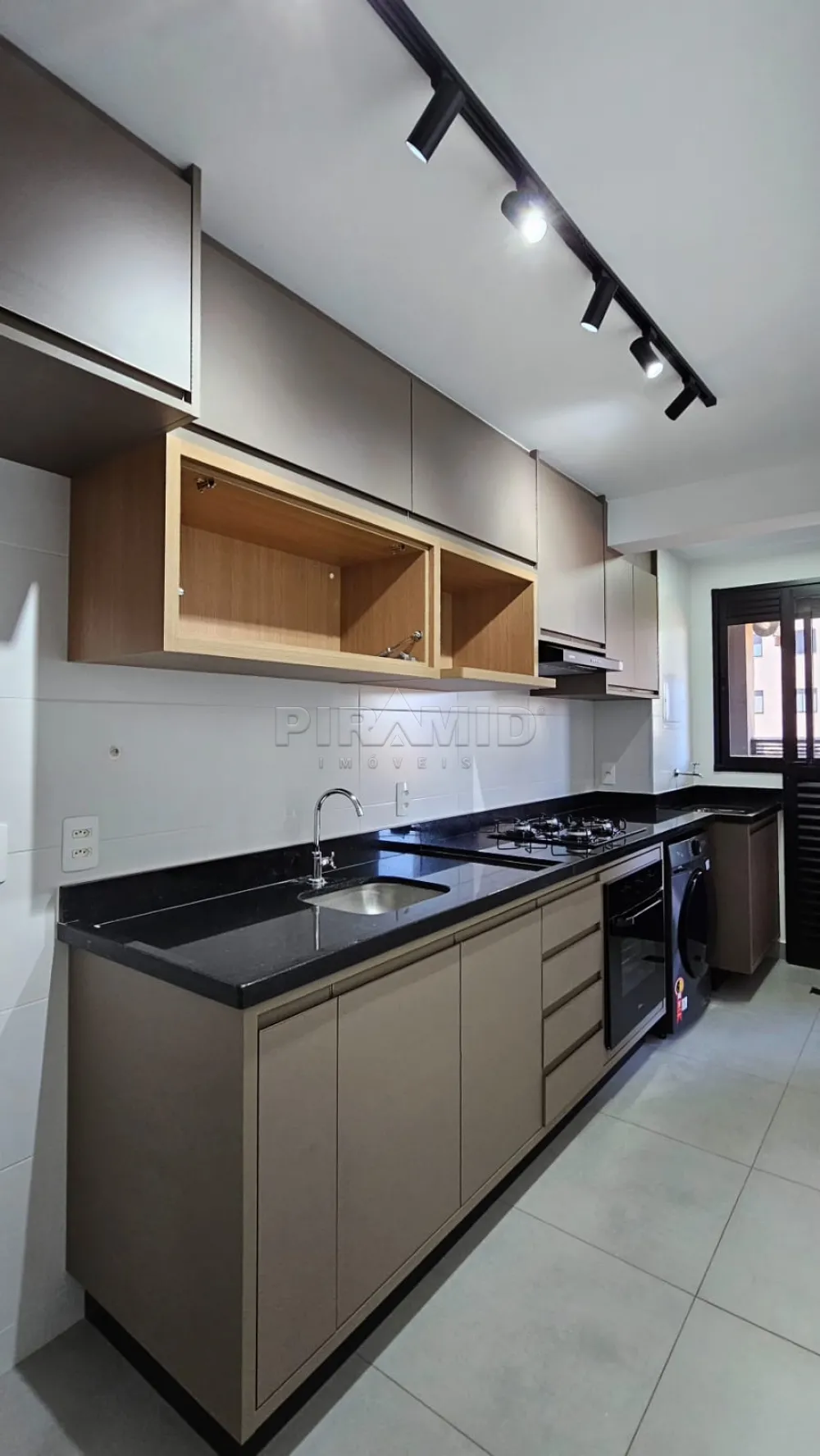 Alugar Apartamento / Padr&atilde;o em Ribeir&atilde;o Preto R$ 4.300,00 - Foto 6