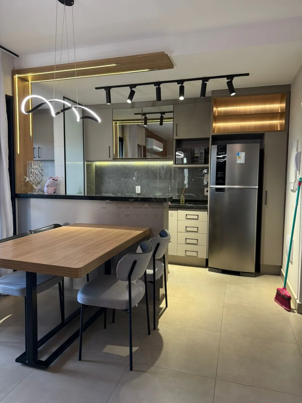 Alugar Apartamento / Padr&atilde;o em Ribeir&atilde;o Preto R$ 3.999,00 - Foto 4