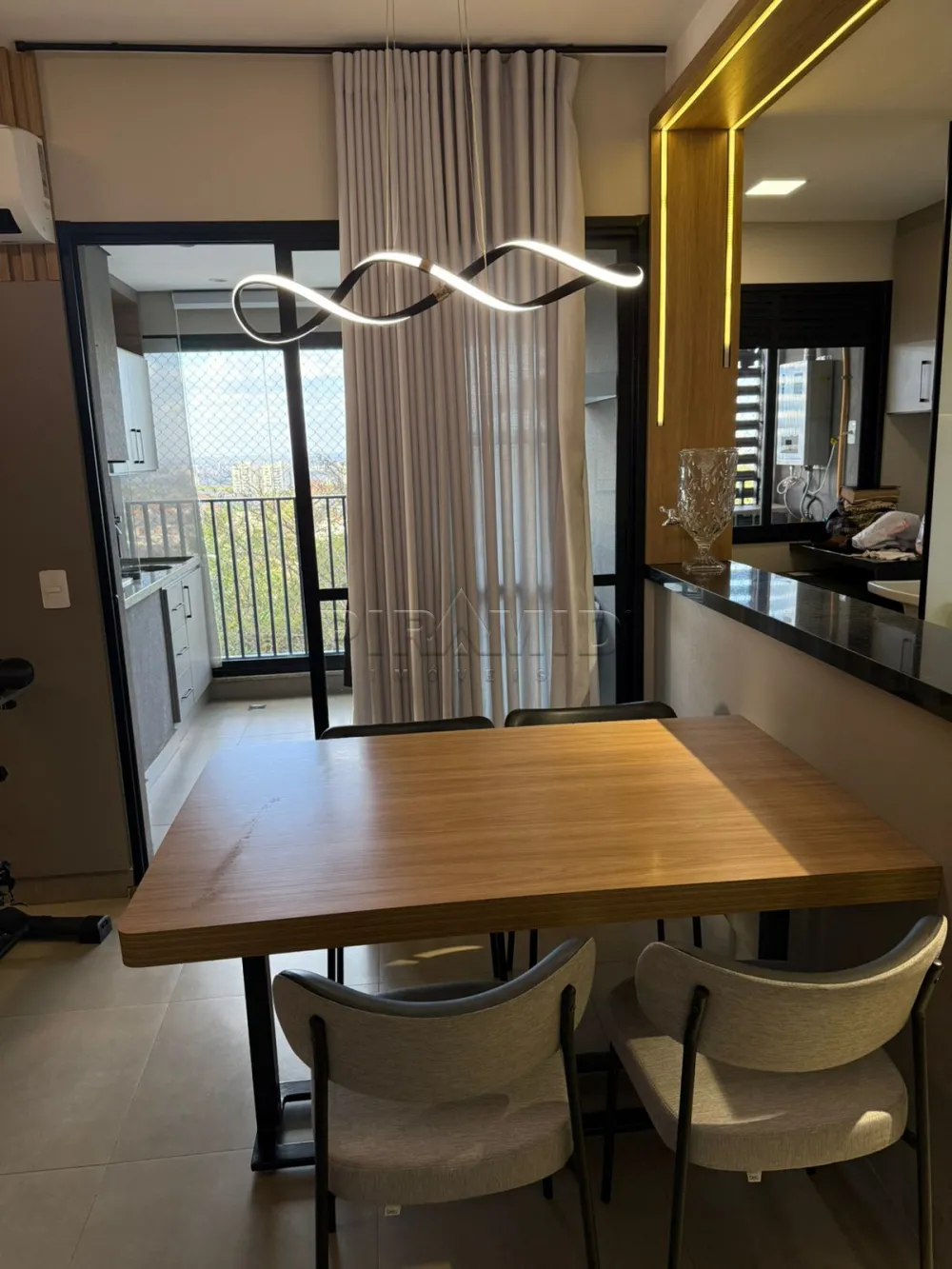 Alugar Apartamento / Padr&atilde;o em Ribeir&atilde;o Preto R$ 3.999,00 - Foto 5