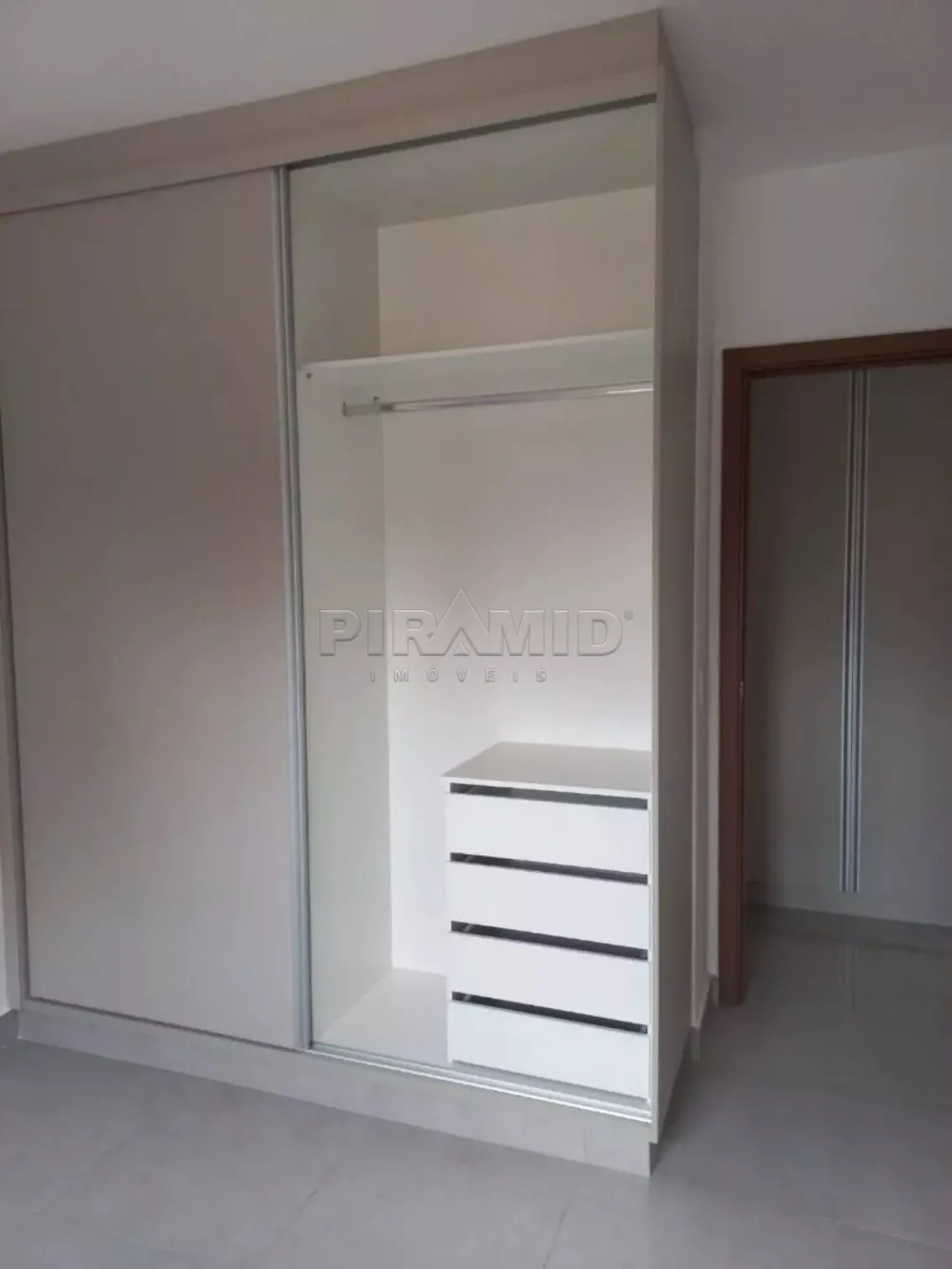 Comprar Apartamento / Padr&atilde;o em Ribeir&atilde;o Preto R$ 450.000,00 - Foto 8