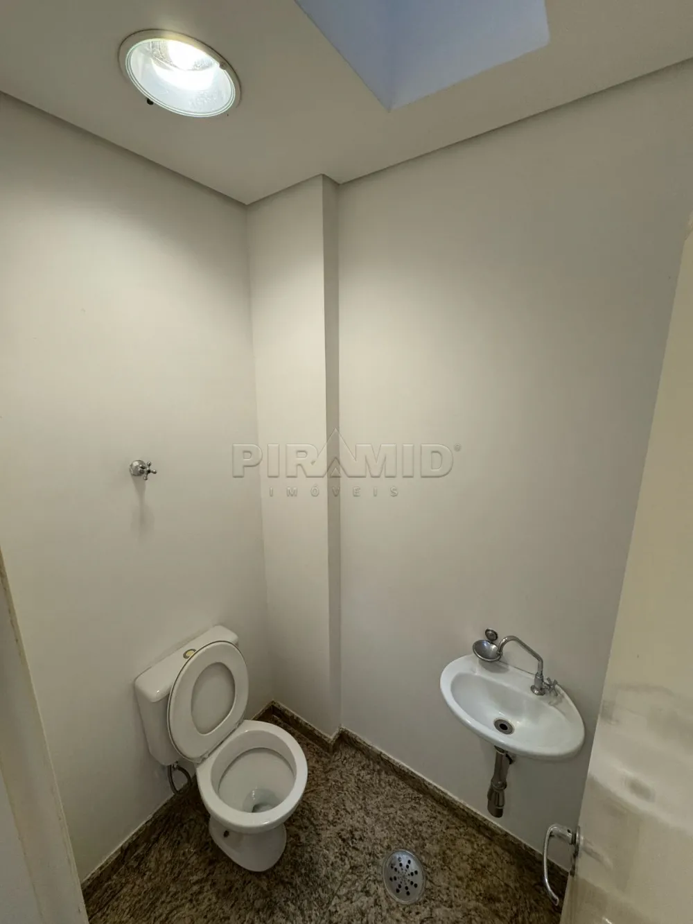 Alugar Comercial / Sal&atilde;o em Ribeir&atilde;o Preto R$ 3.000,00 - Foto 4