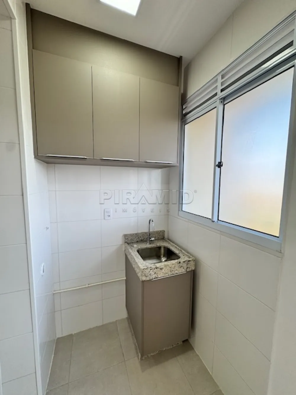 Alugar Apartamento / Padr&atilde;o em Ribeir&atilde;o Preto R$ 2.000,00 - Foto 9