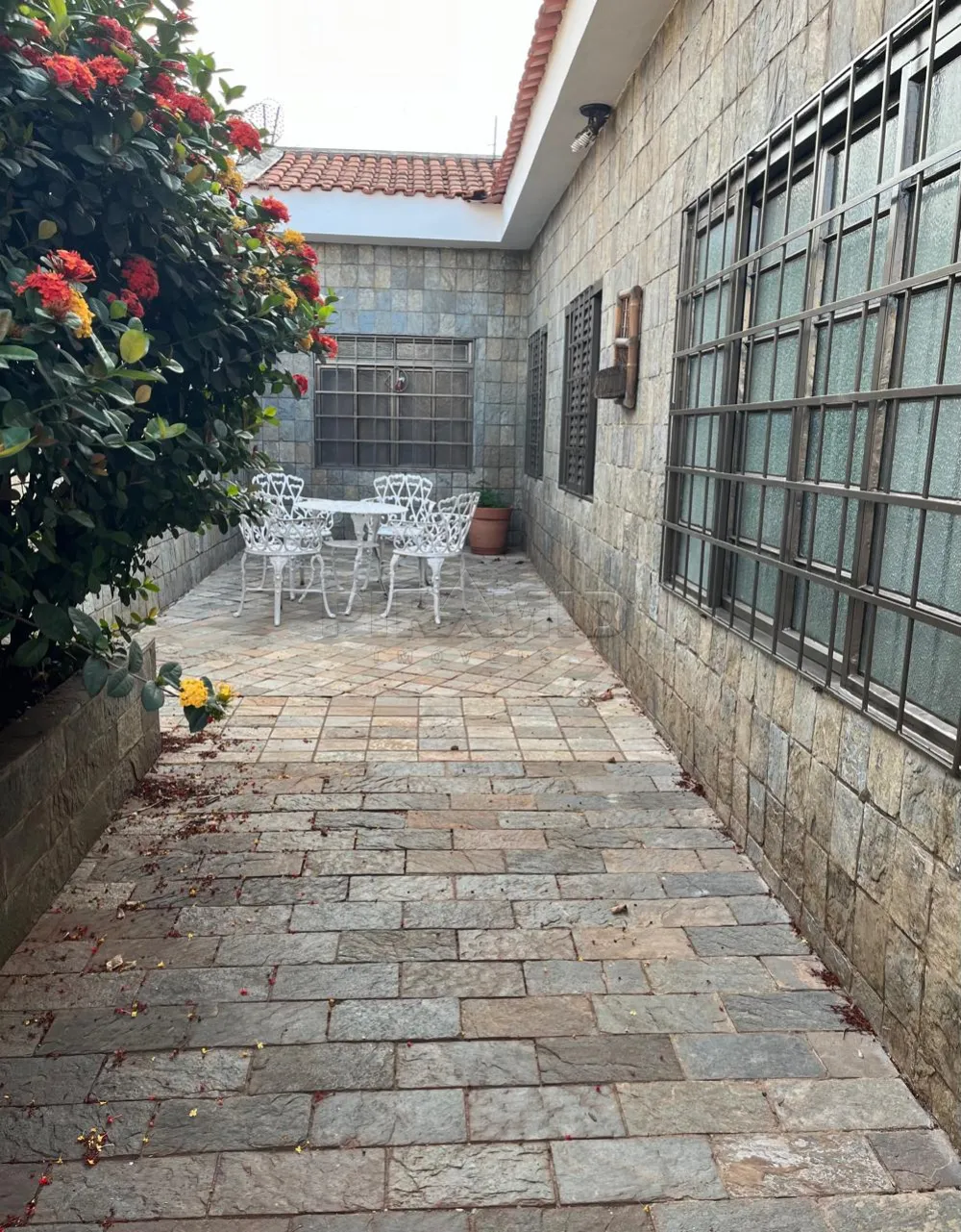 Alugar Casa / Padr&atilde;o em Ribeir&atilde;o Preto R$ 2.500,00 - Foto 6