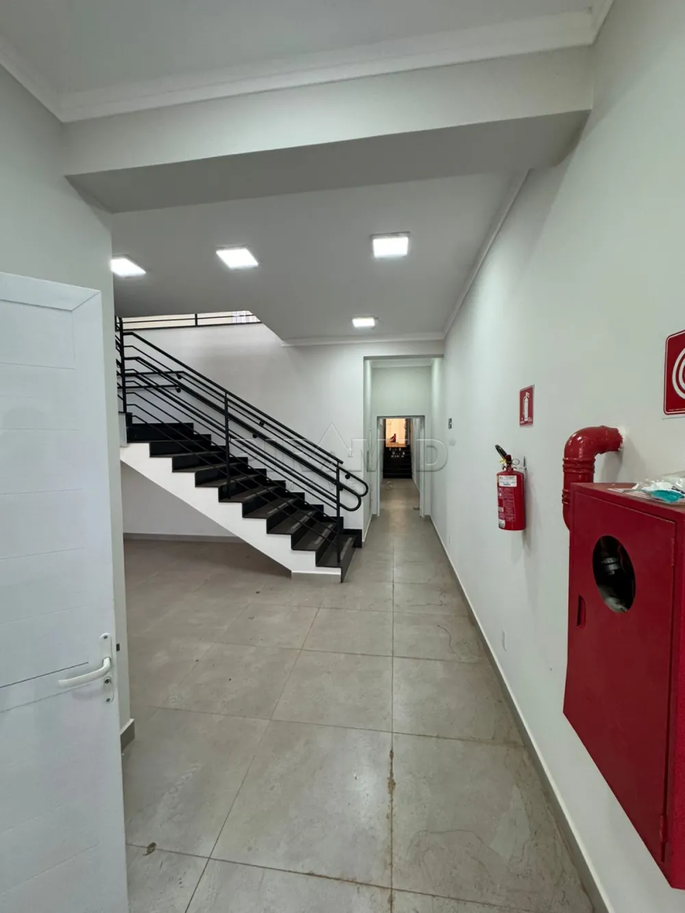 Alugar Comercial / Galp&atilde;o  Barrac&atilde;o em Ribeir&atilde;o Preto R$ 30.000,00 - Foto 9