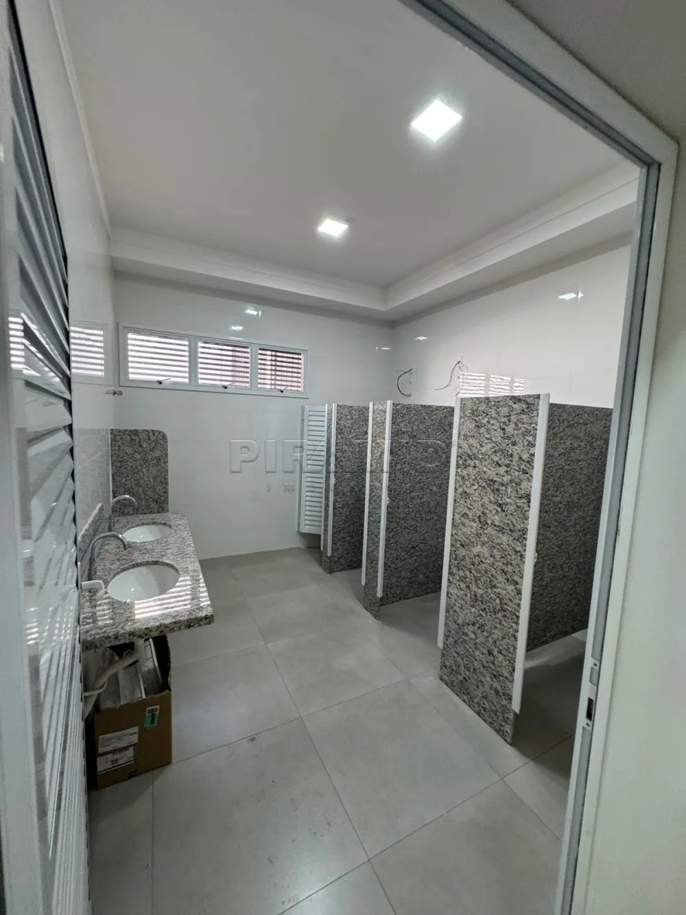 Alugar Comercial / Galp&atilde;o  Barrac&atilde;o em Ribeir&atilde;o Preto R$ 30.000,00 - Foto 14