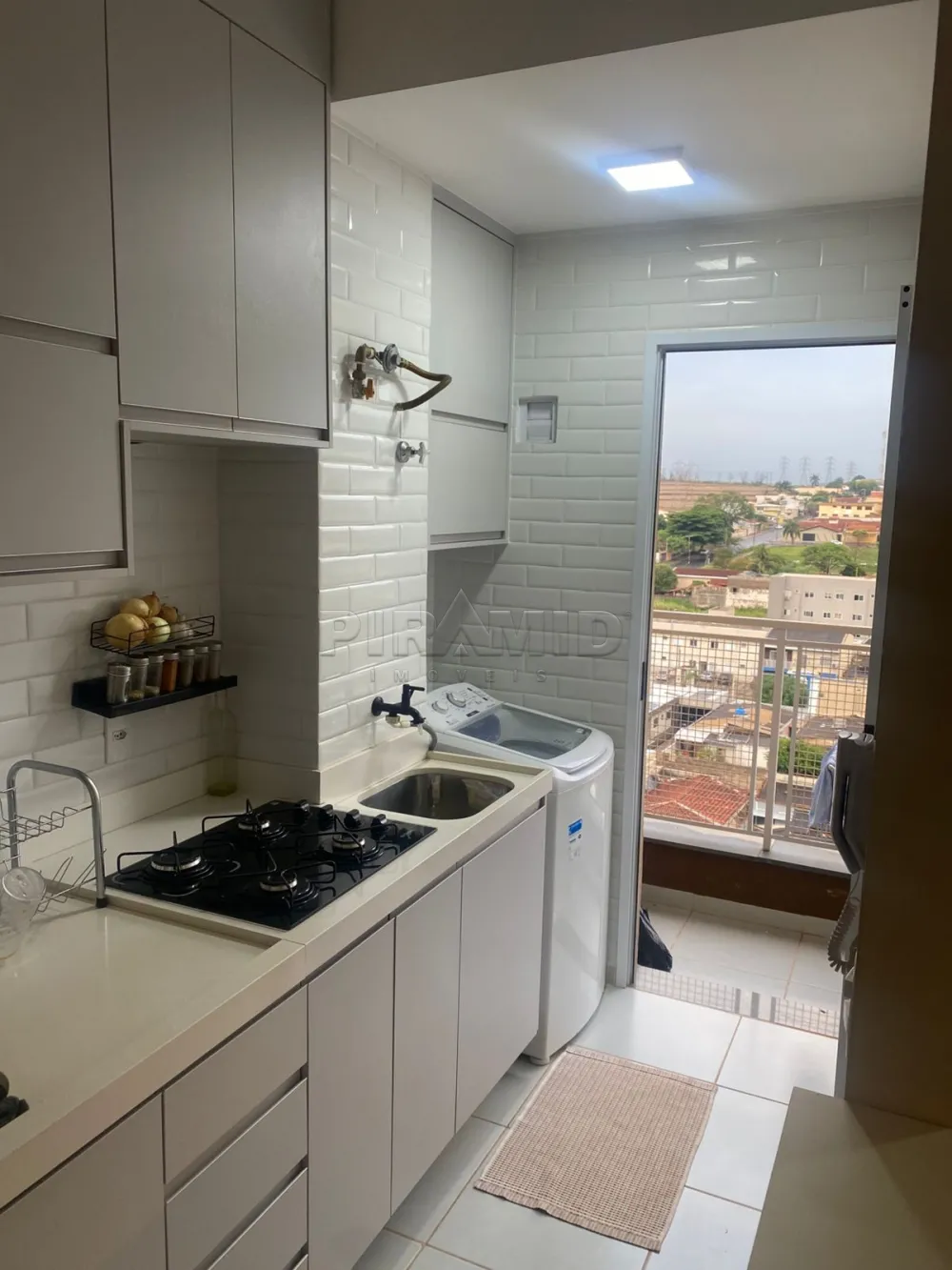 Alugar Apartamento / Padr&atilde;o em Ribeir&atilde;o Preto R$ 1.950,00 - Foto 10