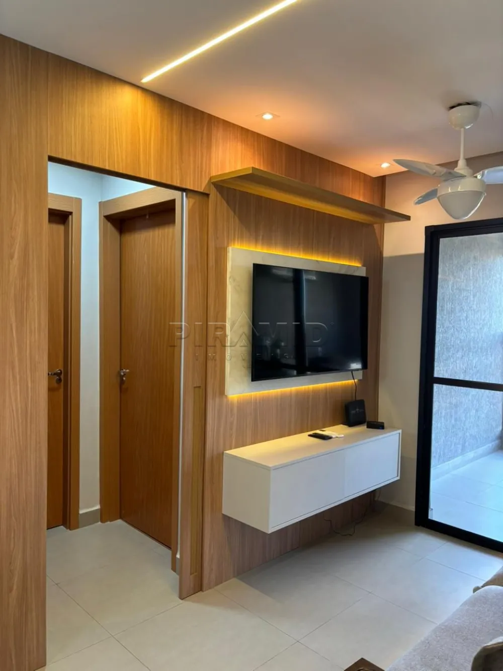 Comprar Apartamento / Padr&atilde;o em Ribeir&atilde;o Preto R$ 470.000,00 - Foto 2