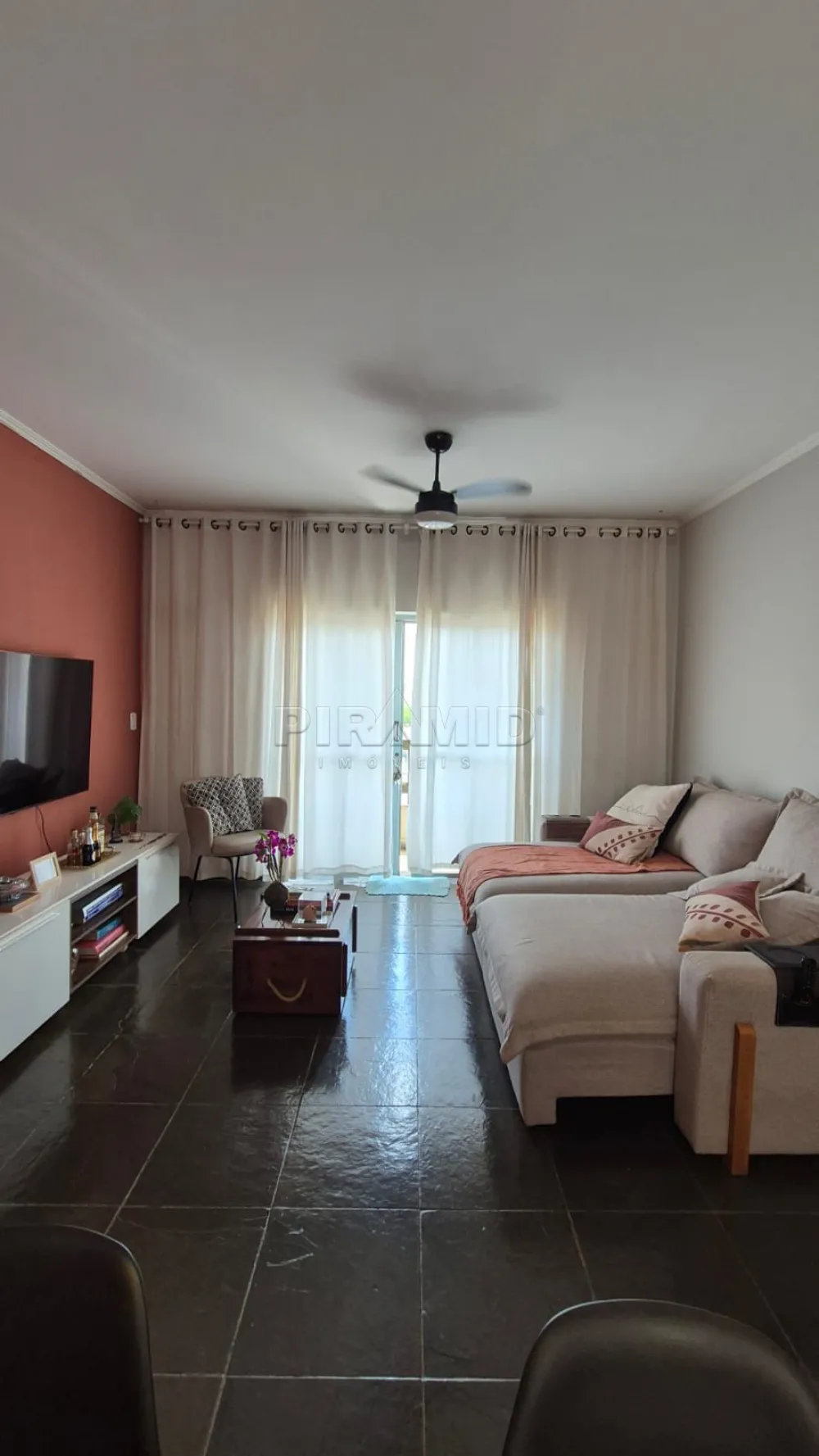 Comprar Apartamento / Padr&atilde;o em Ribeir&atilde;o Preto R$ 350.000,00 - Foto 1