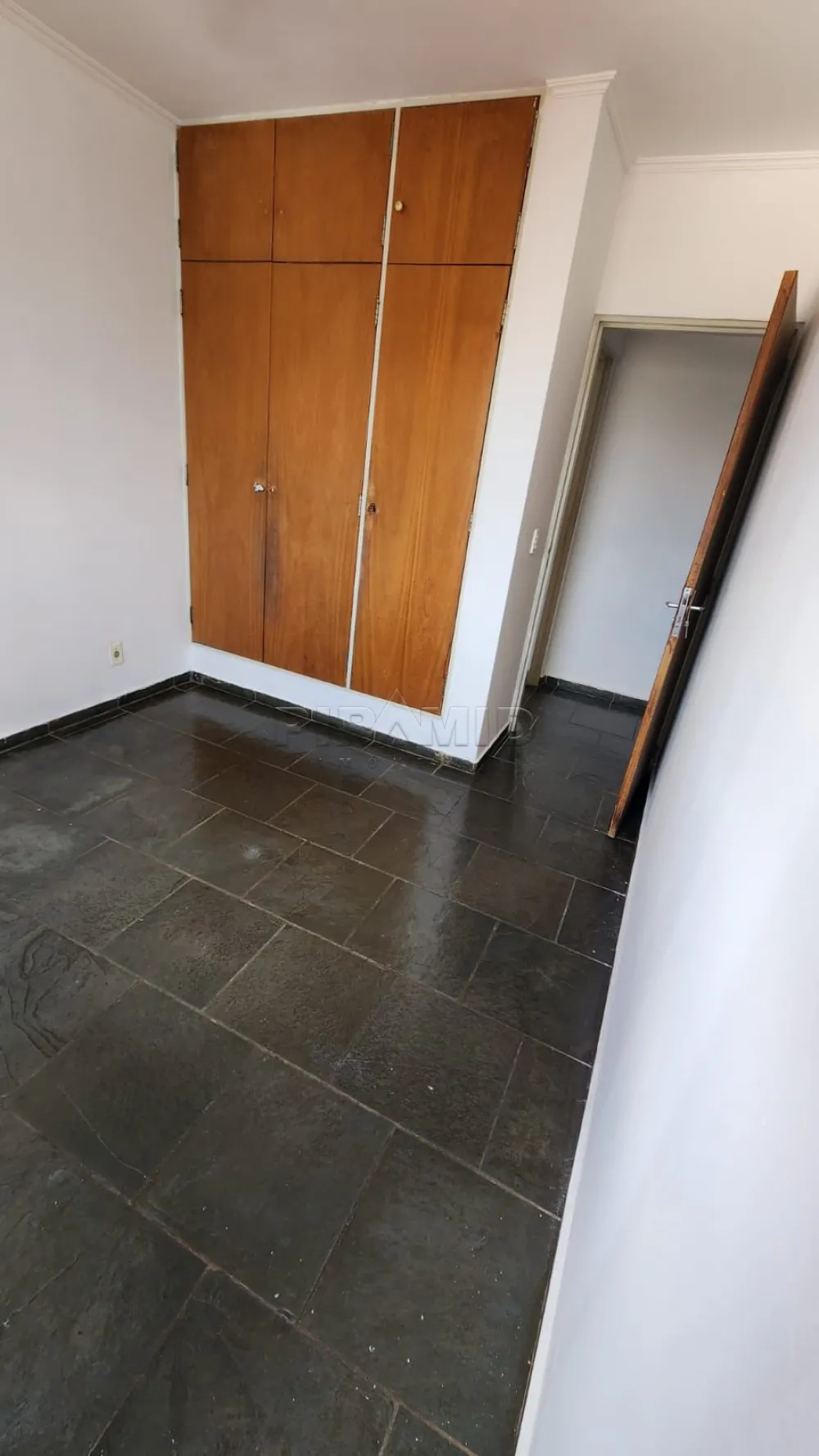 Comprar Apartamento / Padr&atilde;o em Ribeir&atilde;o Preto R$ 300.000,00 - Foto 6