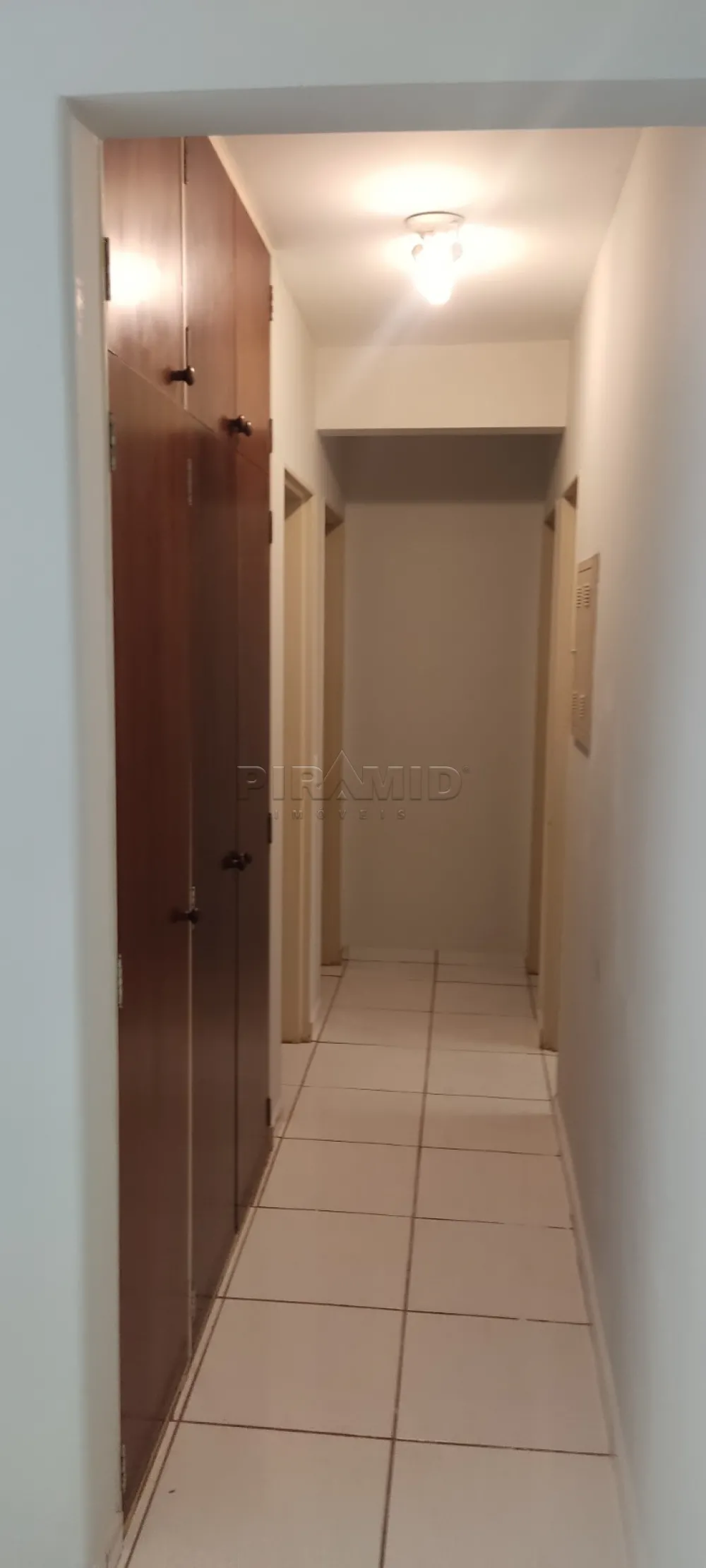 Alugar Apartamento / Padr&atilde;o em Ribeir&atilde;o Preto R$ 1.500,00 - Foto 3