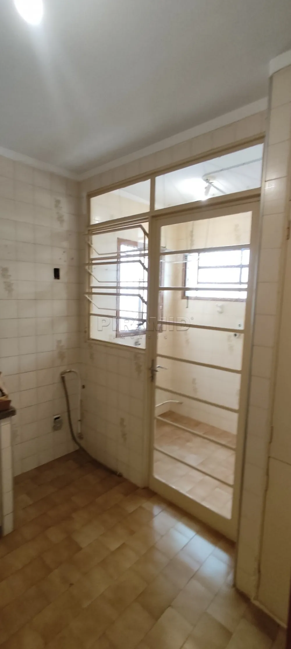 Alugar Apartamento / Padr&atilde;o em Ribeir&atilde;o Preto R$ 1.500,00 - Foto 18