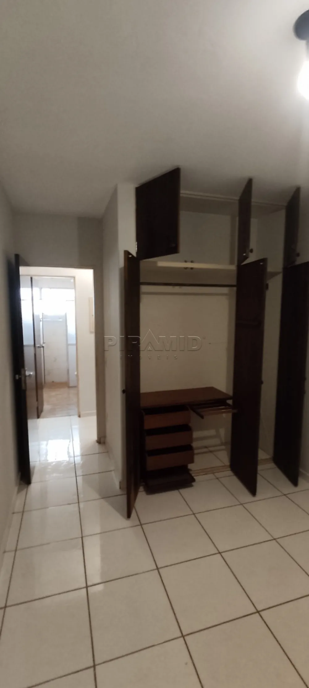 Alugar Apartamento / Padr&atilde;o em Ribeir&atilde;o Preto R$ 1.500,00 - Foto 5