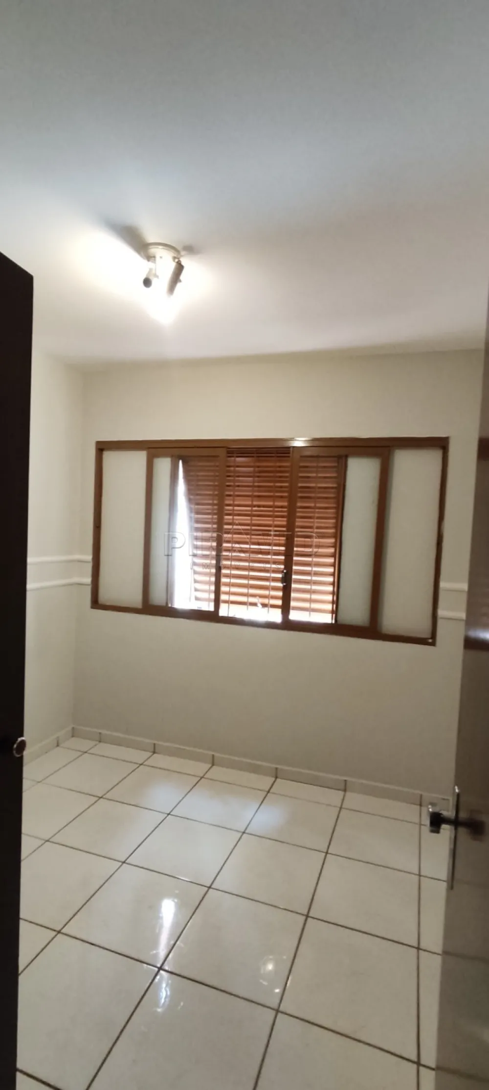 Alugar Apartamento / Padr&atilde;o em Ribeir&atilde;o Preto R$ 1.500,00 - Foto 13