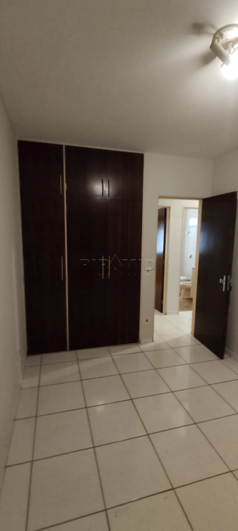 Alugar Apartamento / Padr&atilde;o em Ribeir&atilde;o Preto R$ 1.500,00 - Foto 14