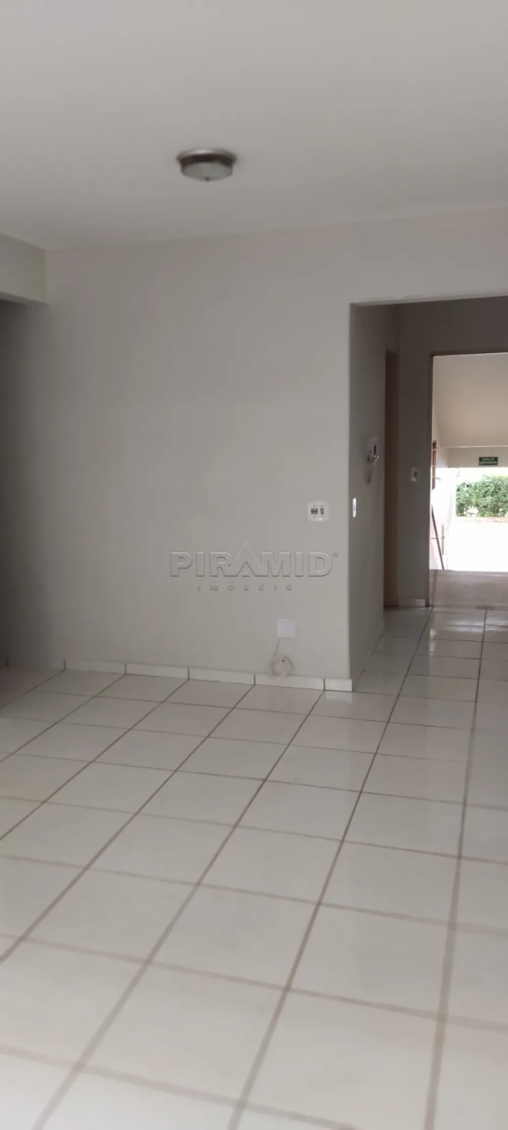 Alugar Apartamento / Padr&atilde;o em Ribeir&atilde;o Preto R$ 1.500,00 - Foto 2