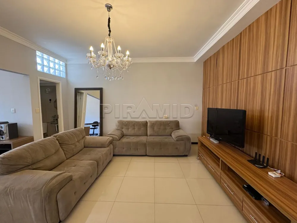 Alugar Casa / Padr&atilde;o em Ribeir&atilde;o Preto R$ 3.800,00 - Foto 4
