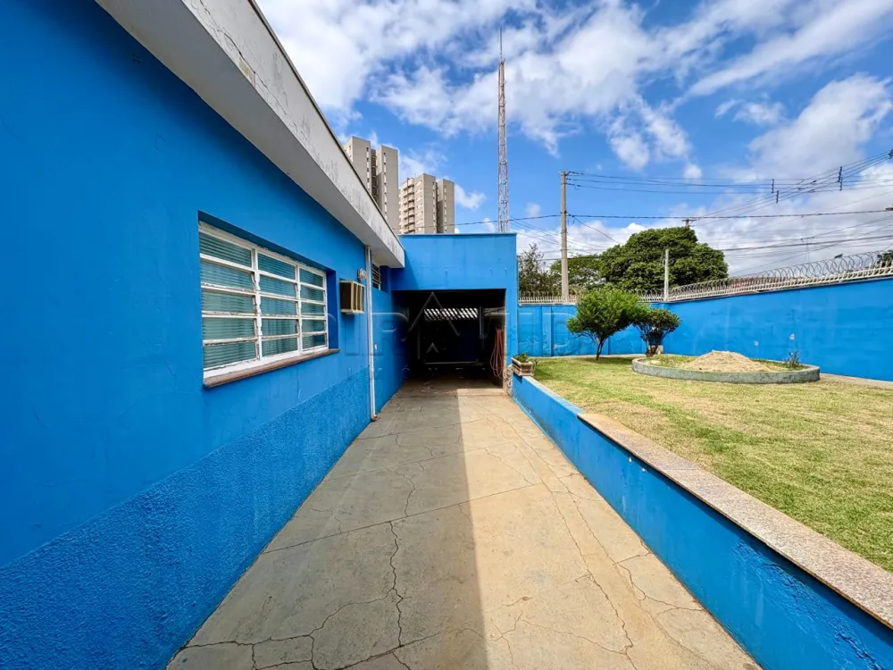 Alugar Casa / Padr&atilde;o em Ribeir&atilde;o Preto R$ 5.500,00 - Foto 2