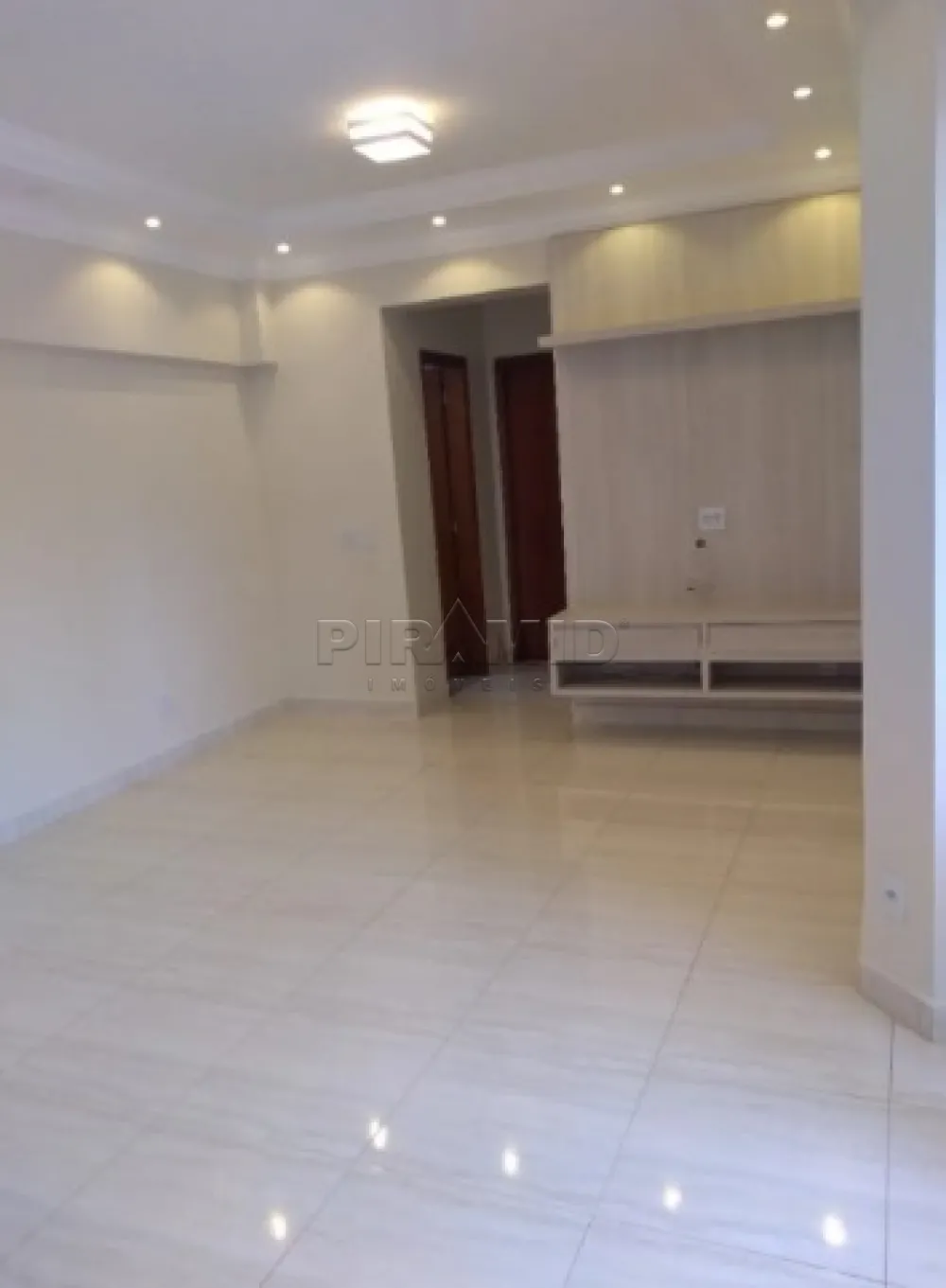 Alugar Apartamento / Padr&atilde;o em Ribeir&atilde;o Preto R$ 3.500,00 - Foto 1