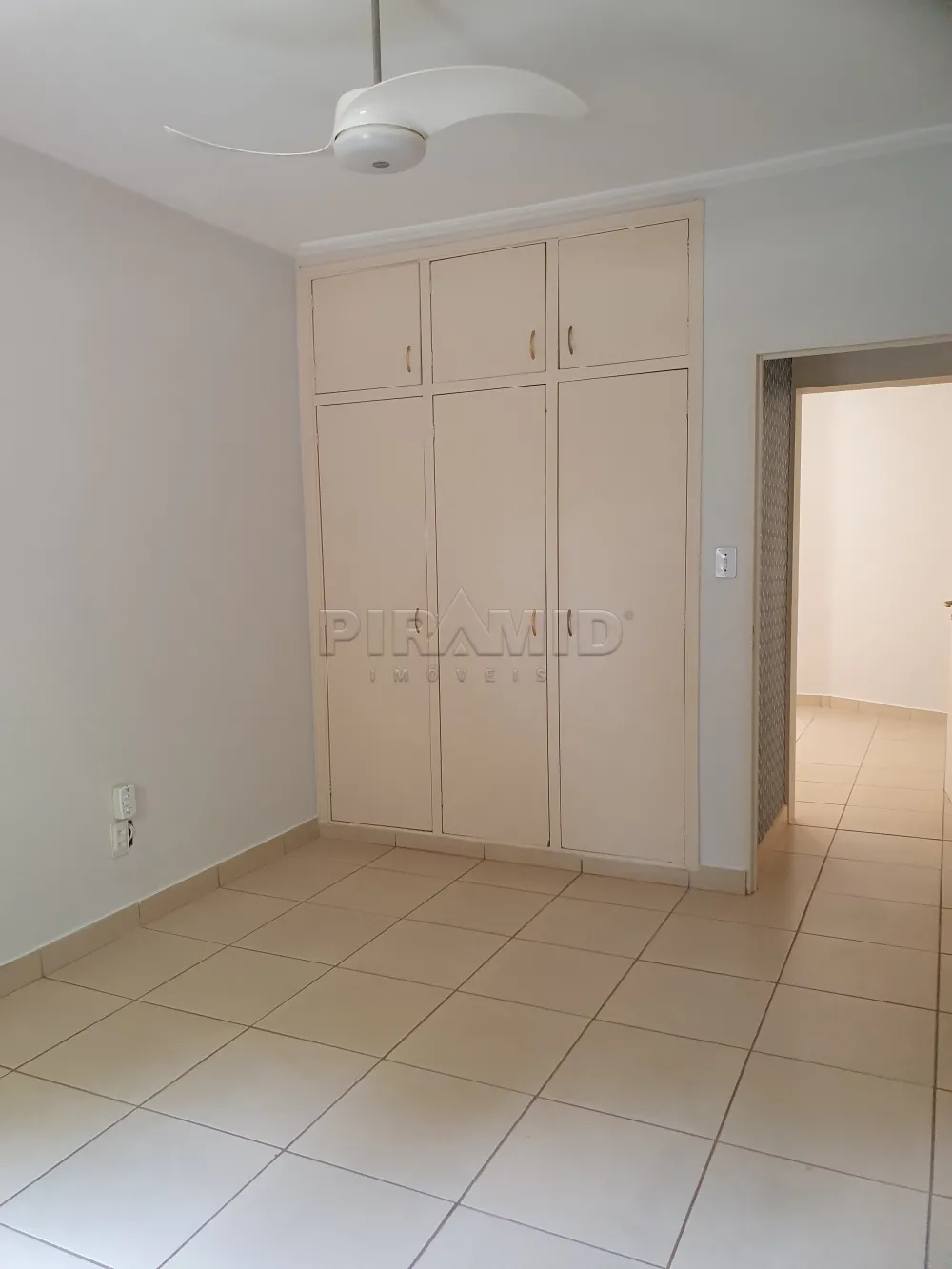 Comprar Apartamento / Padr&atilde;o em Ribeir&atilde;o Preto R$ 380.000,00 - Foto 17