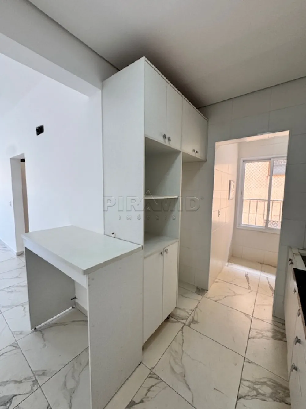 Alugar Apartamento / Padr&atilde;o em Ribeir&atilde;o Preto R$ 1.700,00 - Foto 13