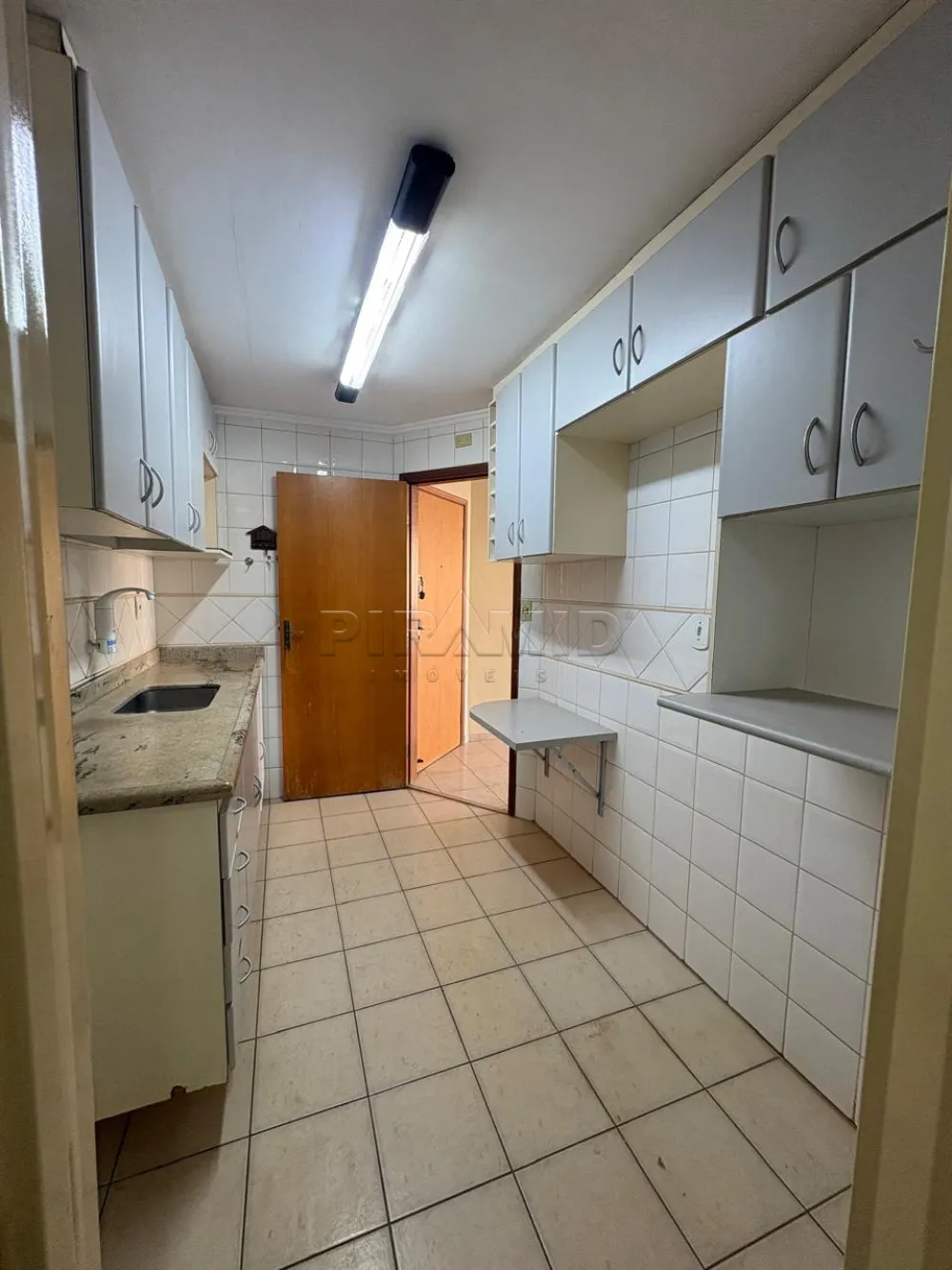 Comprar Apartamento / Padr&atilde;o em Ribeir&atilde;o Preto R$ 360.000,00 - Foto 5