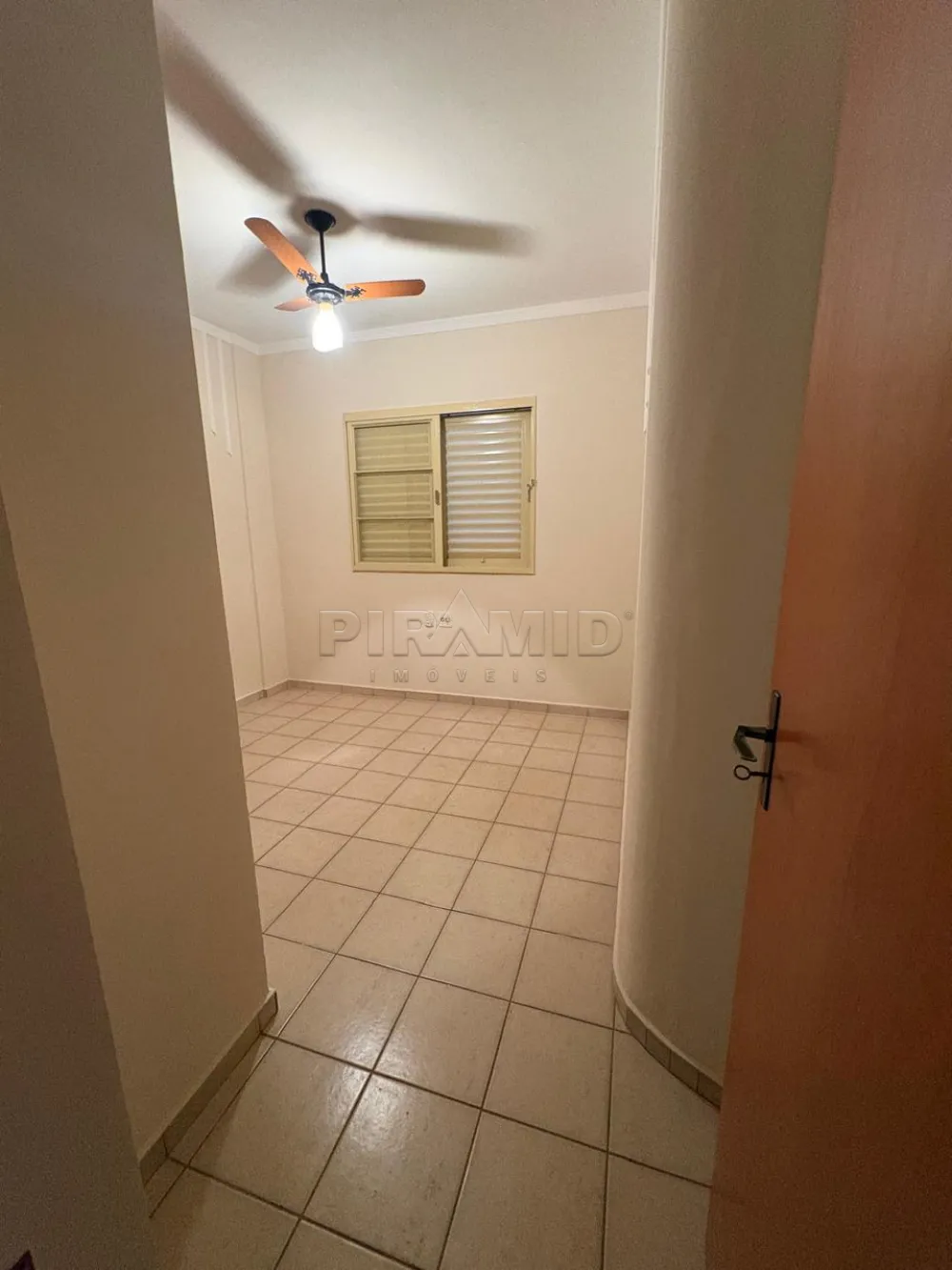 Comprar Apartamento / Padr&atilde;o em Ribeir&atilde;o Preto R$ 360.000,00 - Foto 16